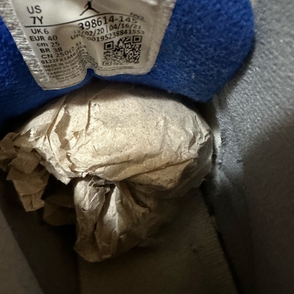 AIR JORDAN 3 RETRO 'RACER BLUE' size 7 youth used condition - Picture 4 of 7